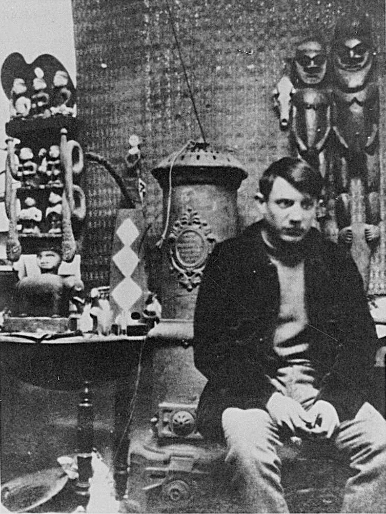 1908年、モンマルトルのアトリエにいるパブロ・ピカソ
